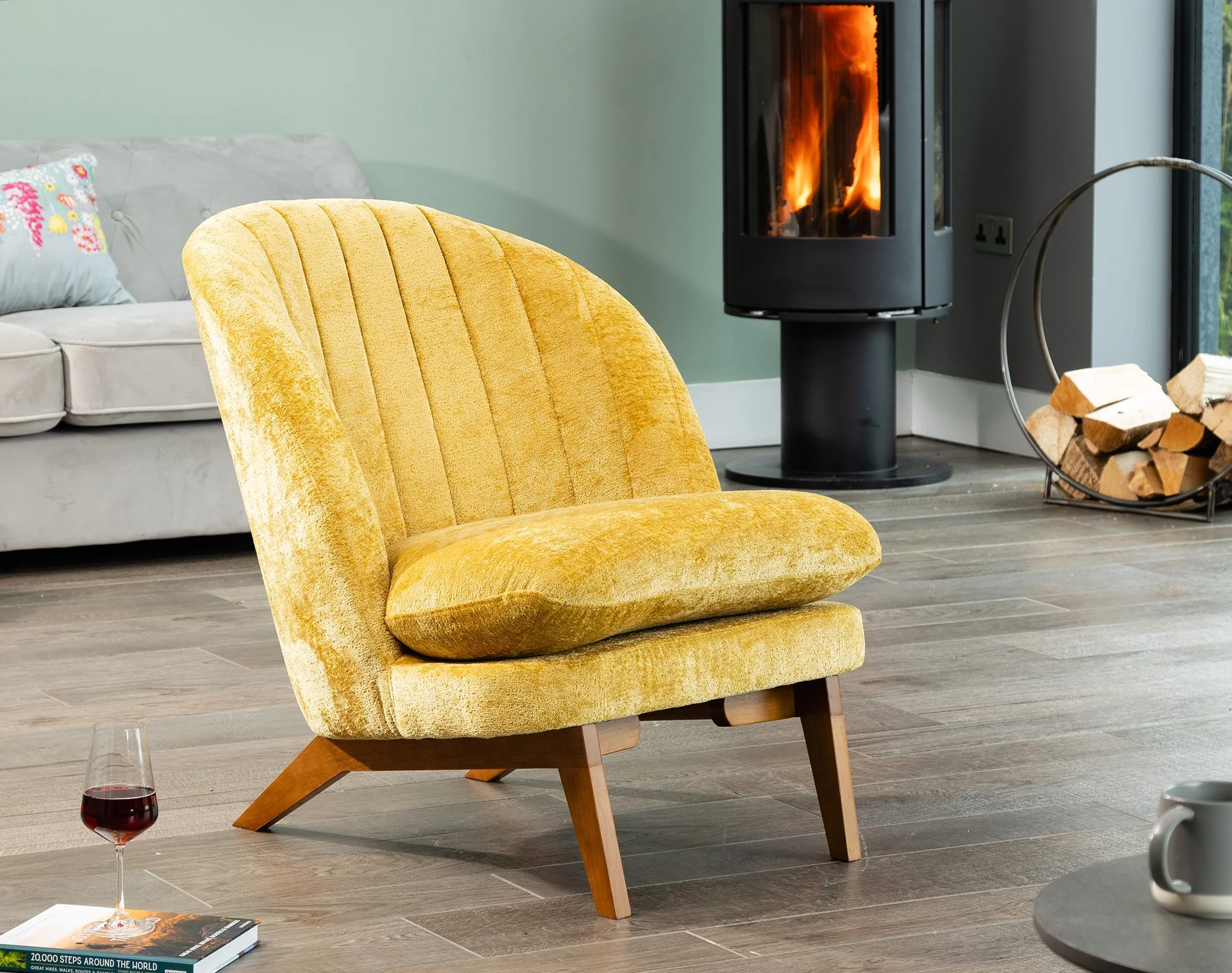 Hallwood Accent Chair - Image 4