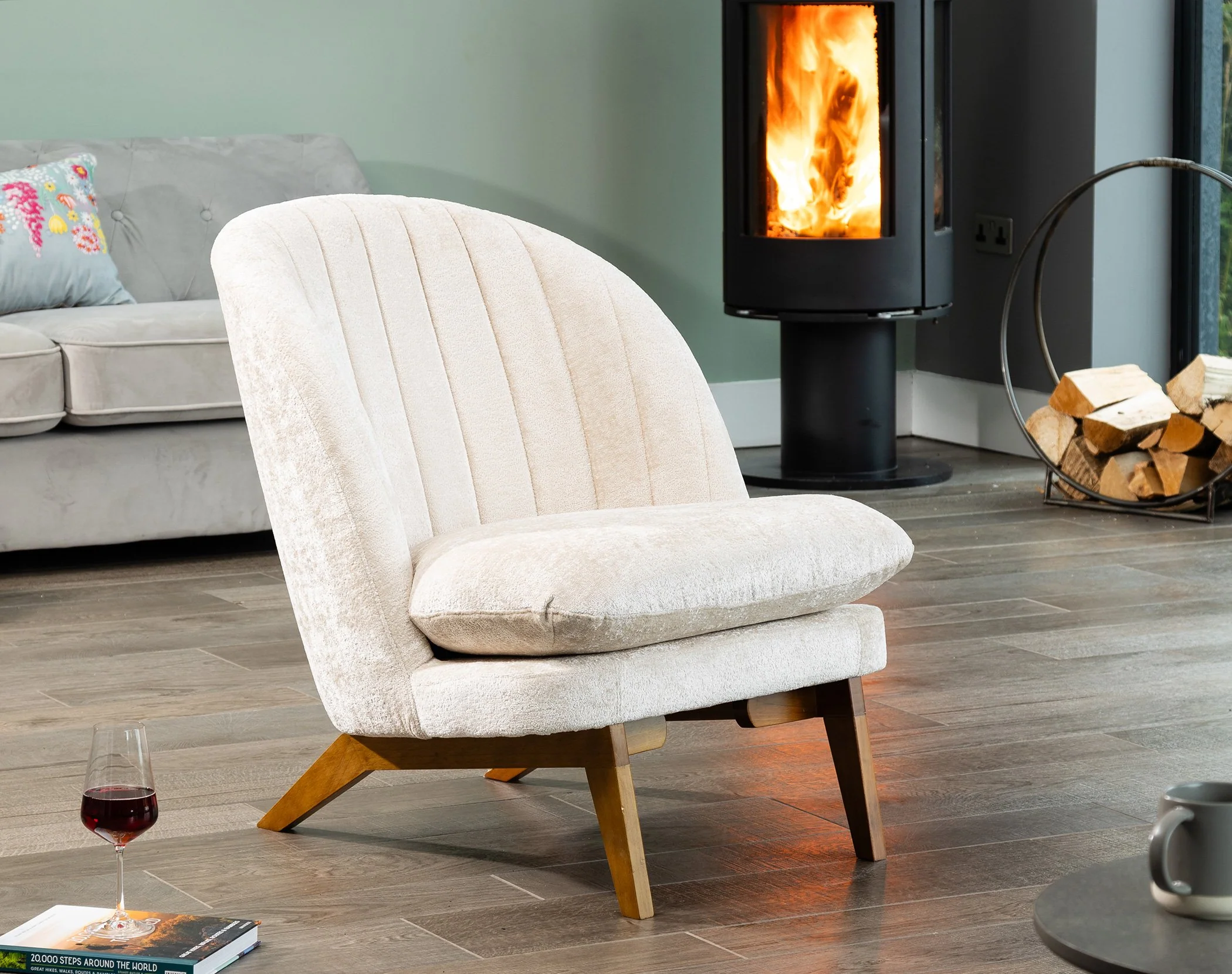 Hallwood Accent Chair - Image 5