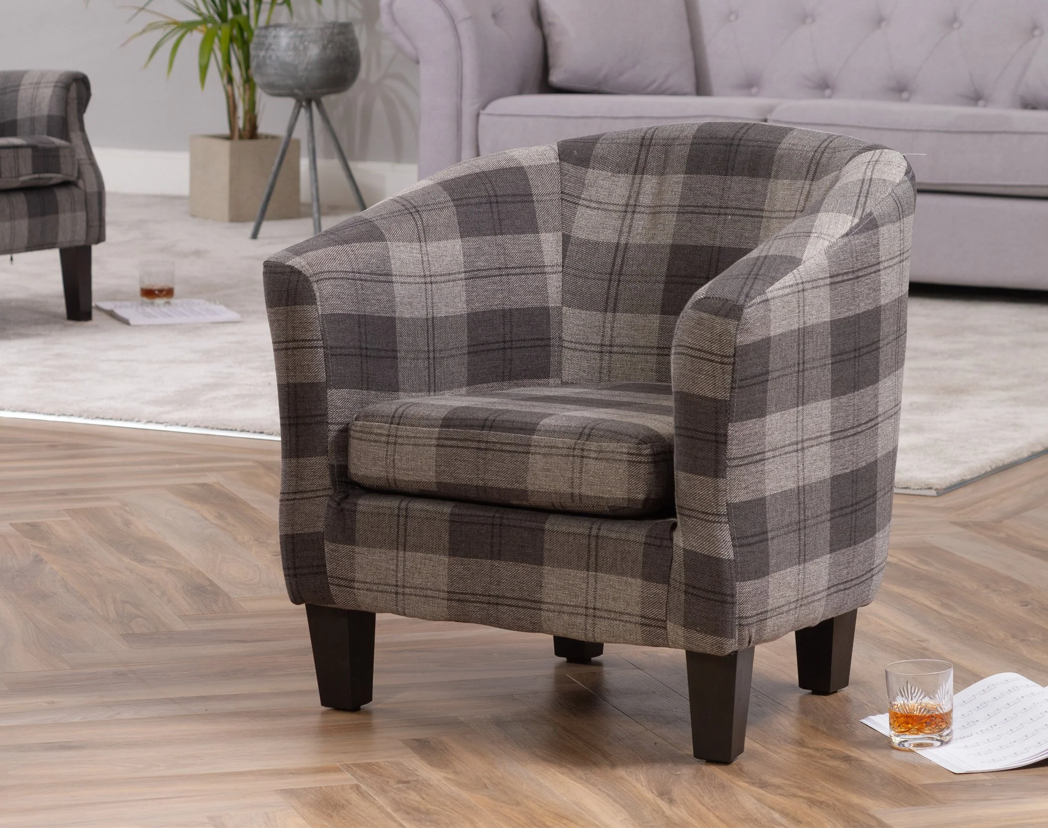 Talaton Tub Chair - Image 2